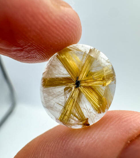 Golden Rutile Star on Quartz (7.5ct Piece)