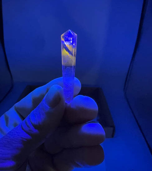 Powellite Ametrine Vogel - Mini (UV Reactive)